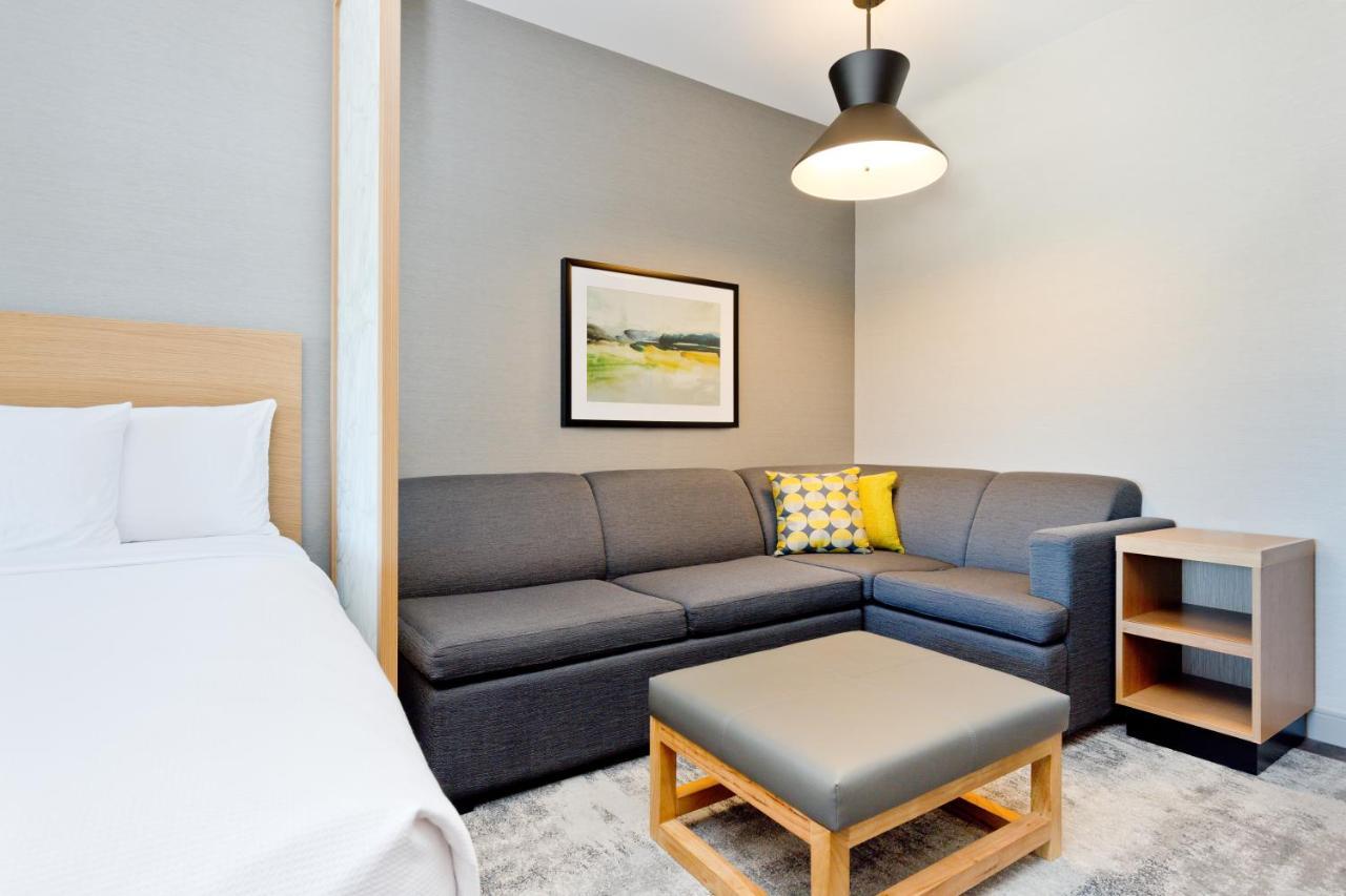 King Suite with Sofa Bed and Roll-In Shower - Disability Access