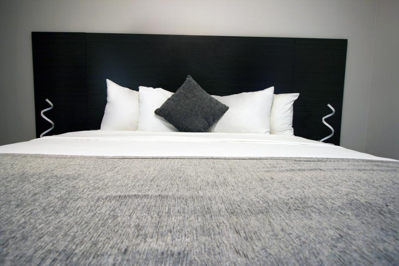 Luxury King Room