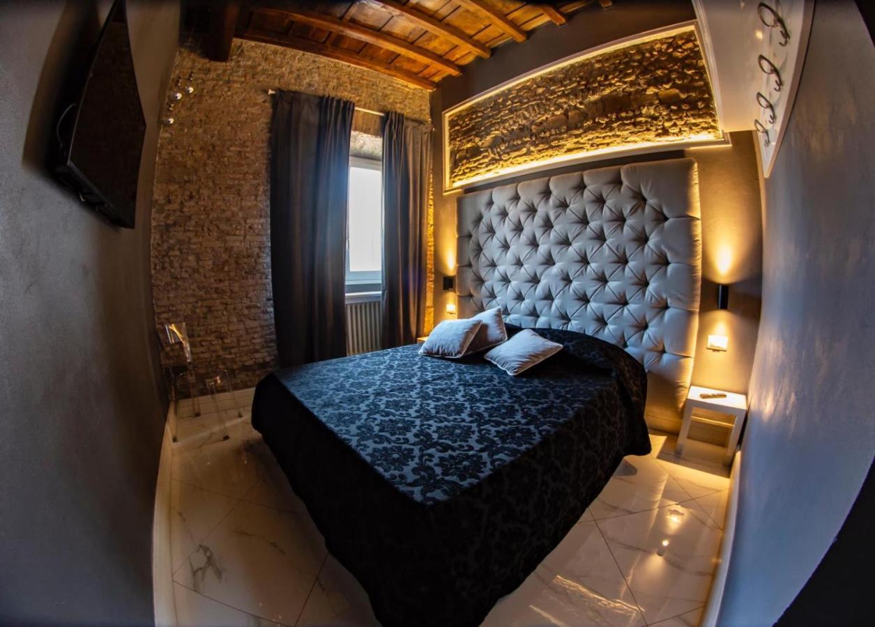 Deluxe Double Room with Shower