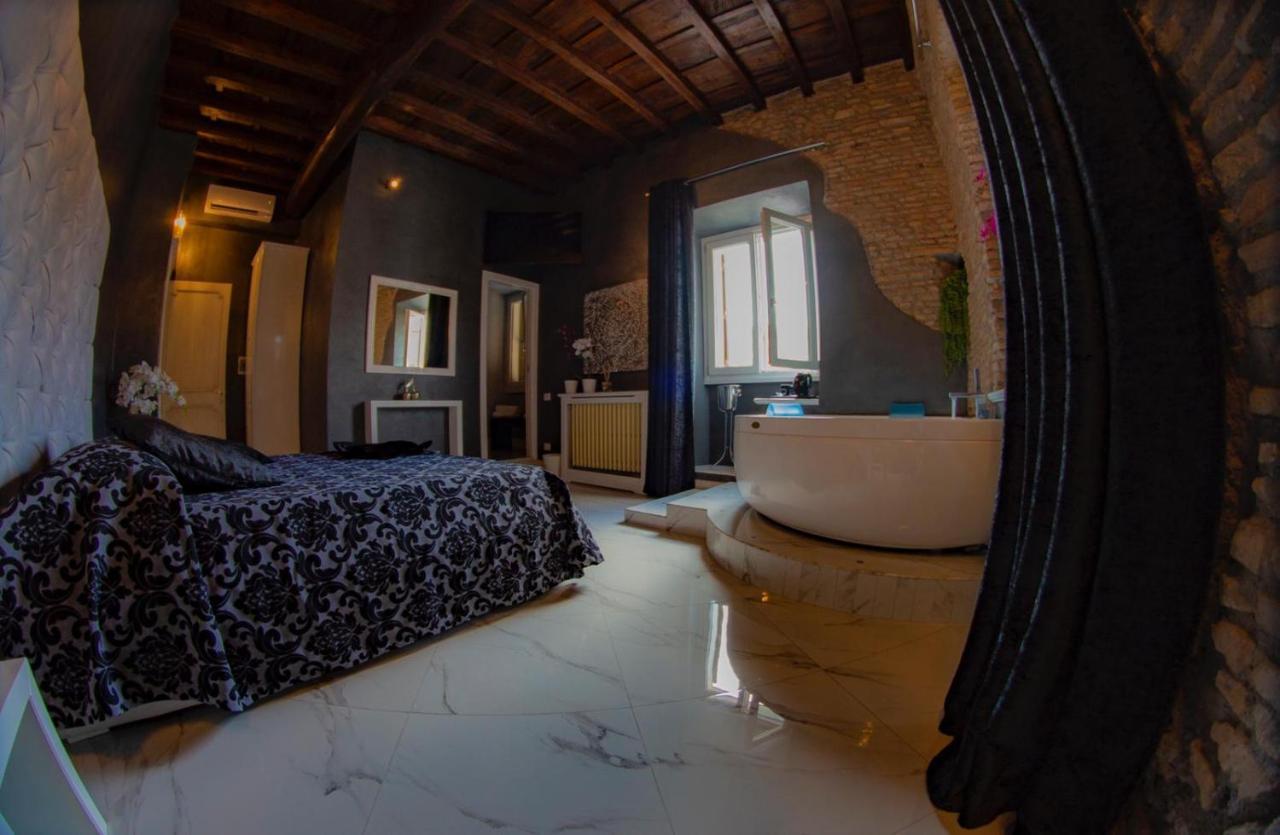 King Suite with Spa Bath
