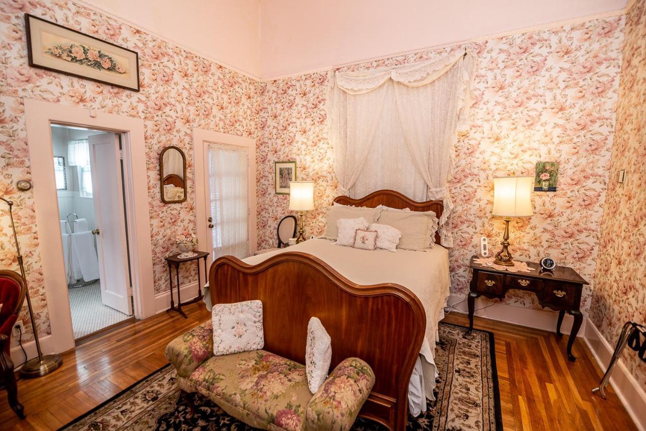 Luxury Triple Room