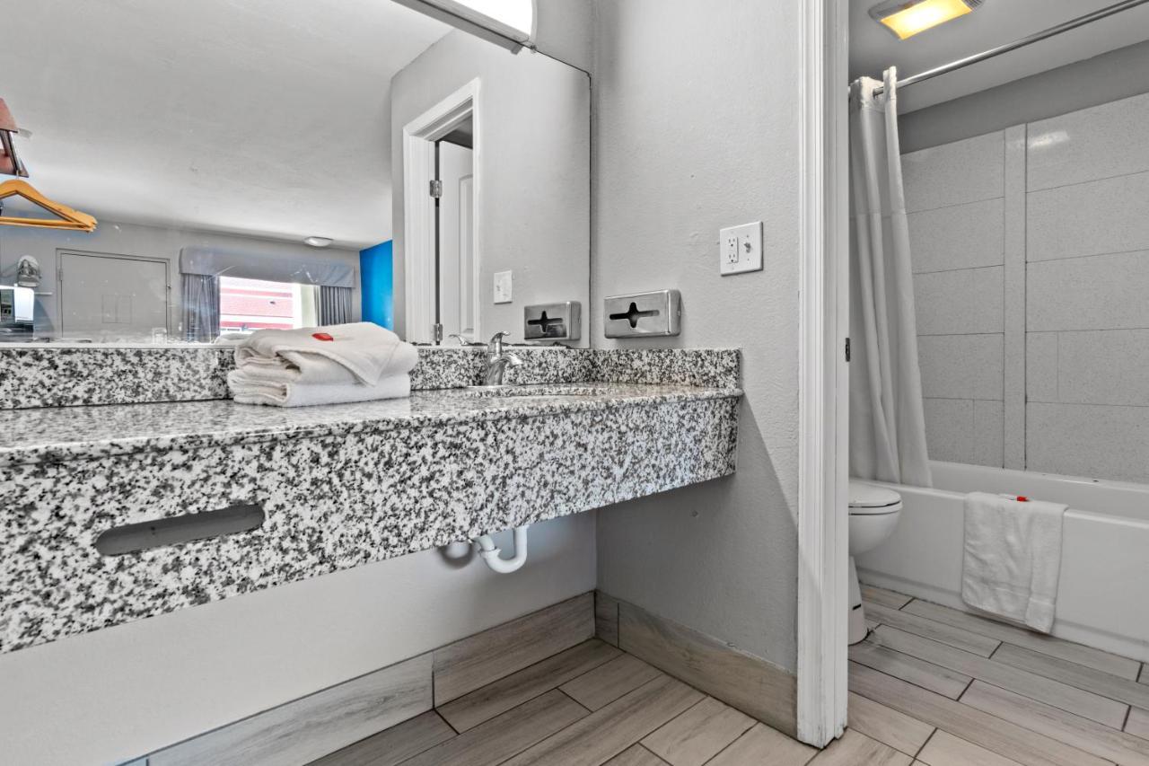 Double Room Two Double Beds Smoking