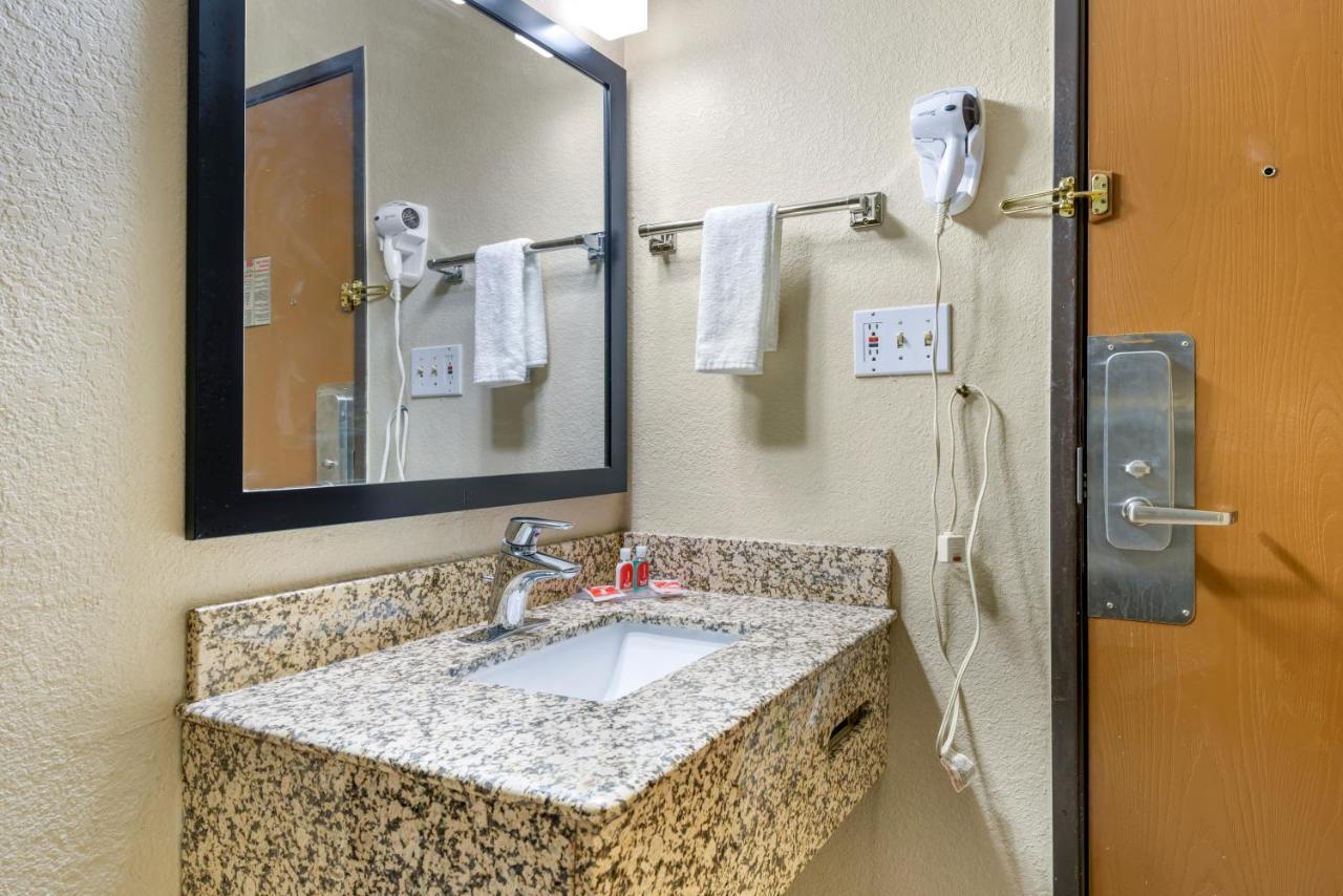 Double Room with Two Double Beds - Non-Smoking