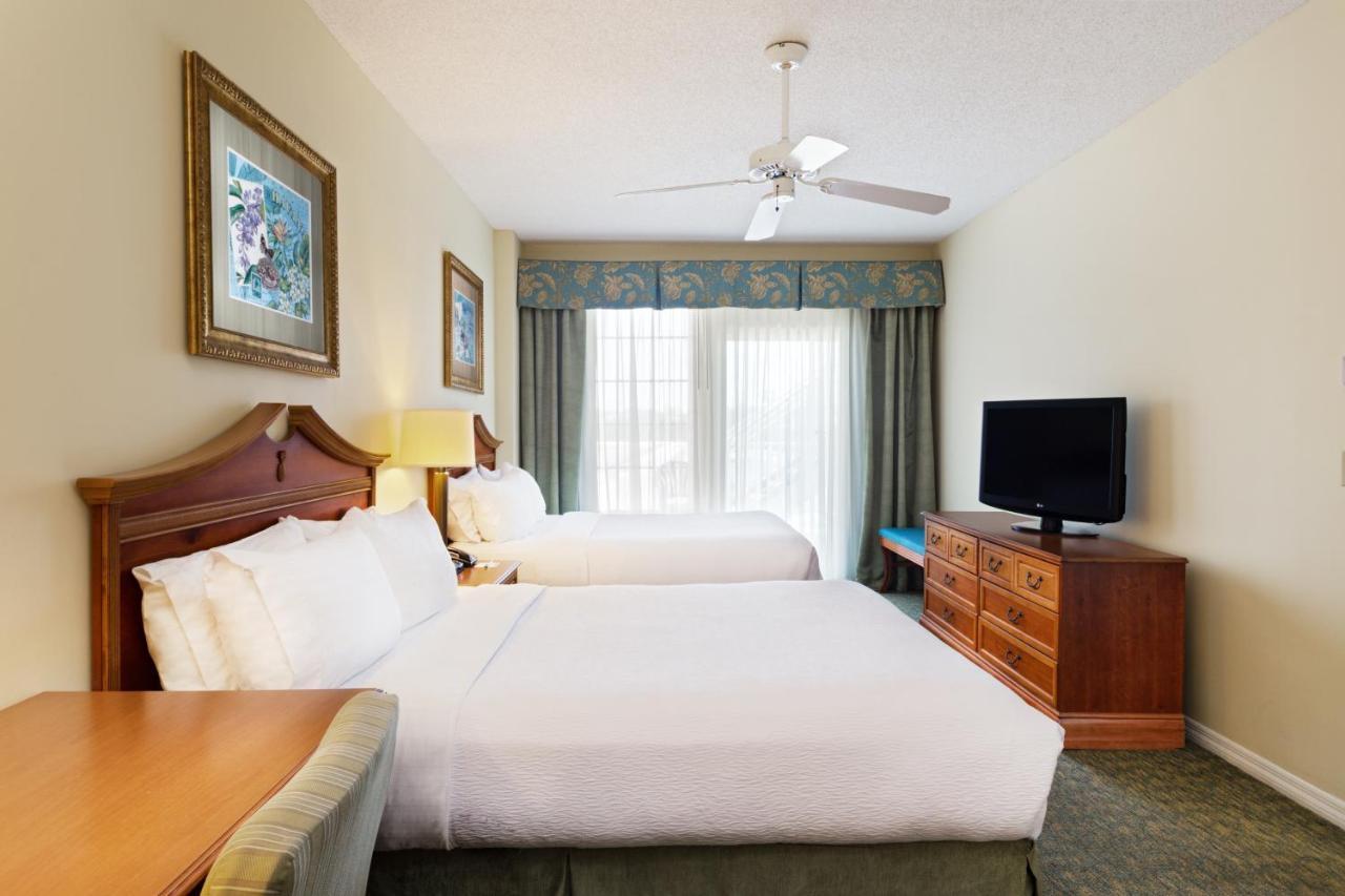 Double Room with Two Double Beds - Hearing Mobility Access with Tub - Non-Smoking