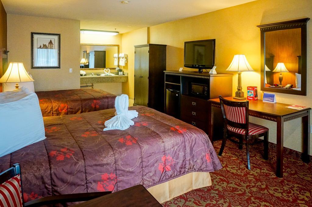Queen Room with Two Queen Beds