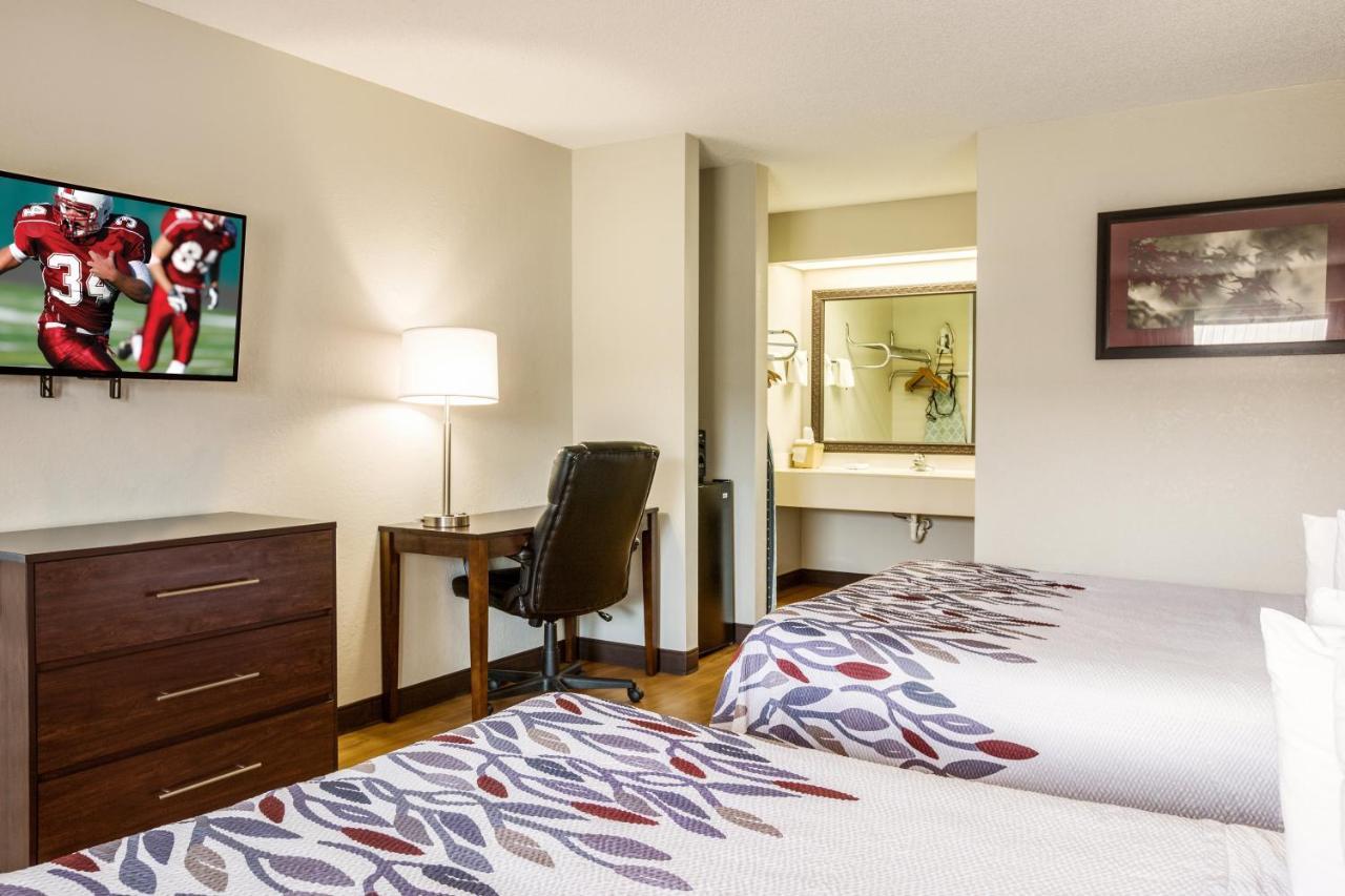 Deluxe Room Two Queen Beds Disability Access Non-Smoking