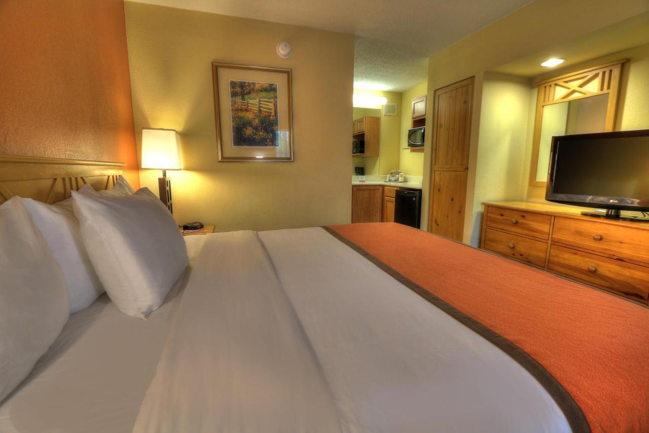King Room - Accessible/Non-Smoking