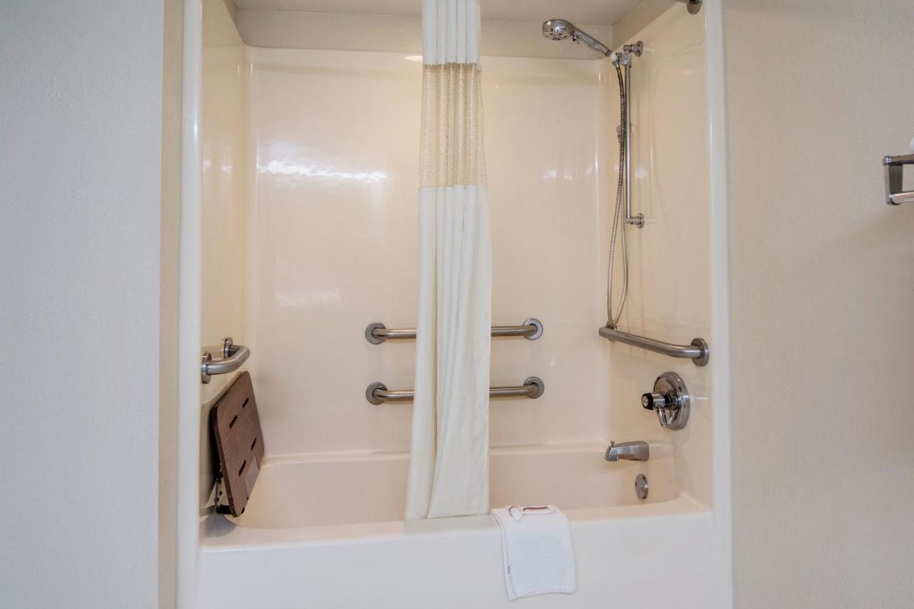 Deluxe Room Two Queen Beds Disability Access Non-Smoking