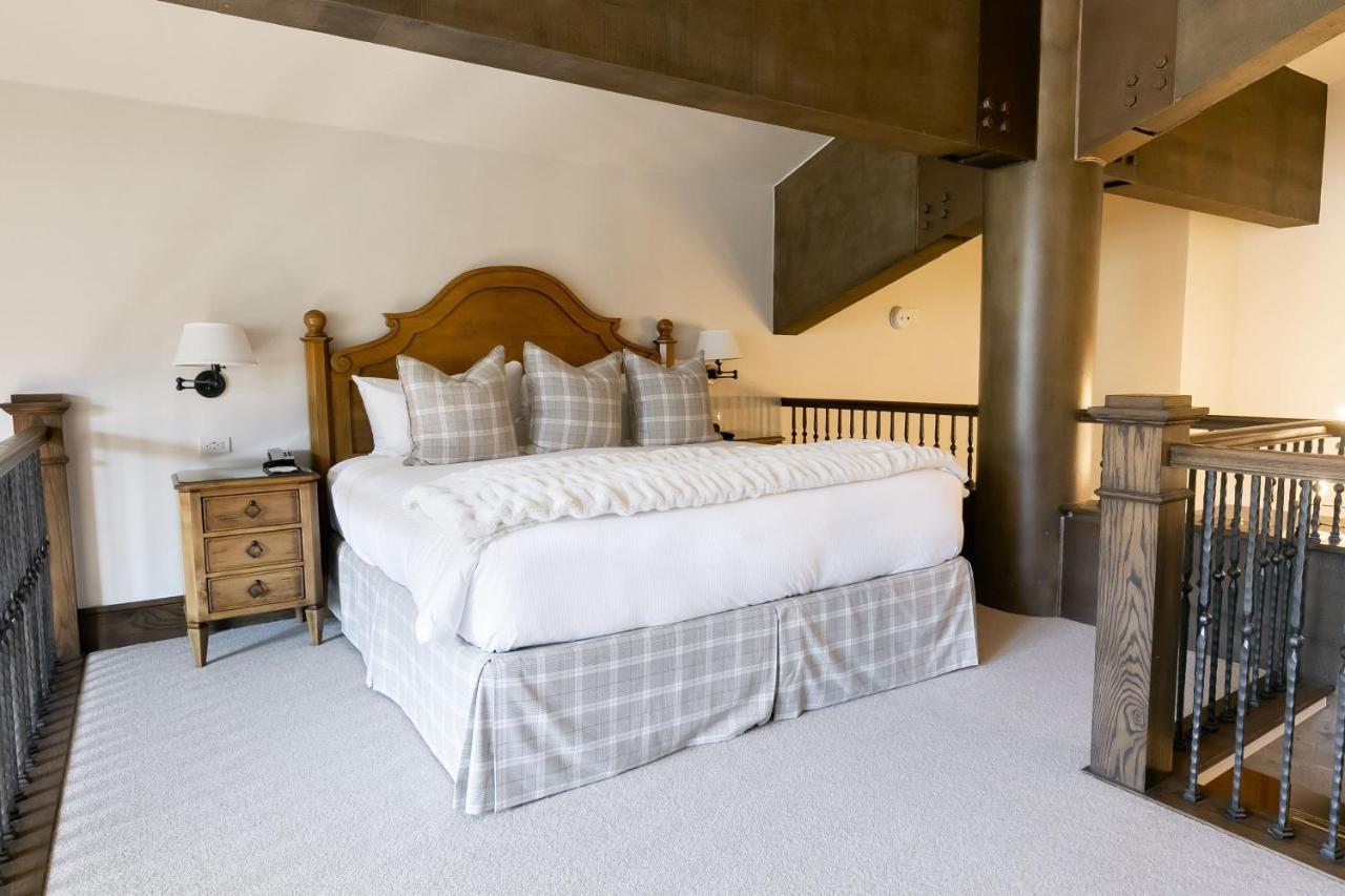 Sultan Two Bedroom Loft Suite
