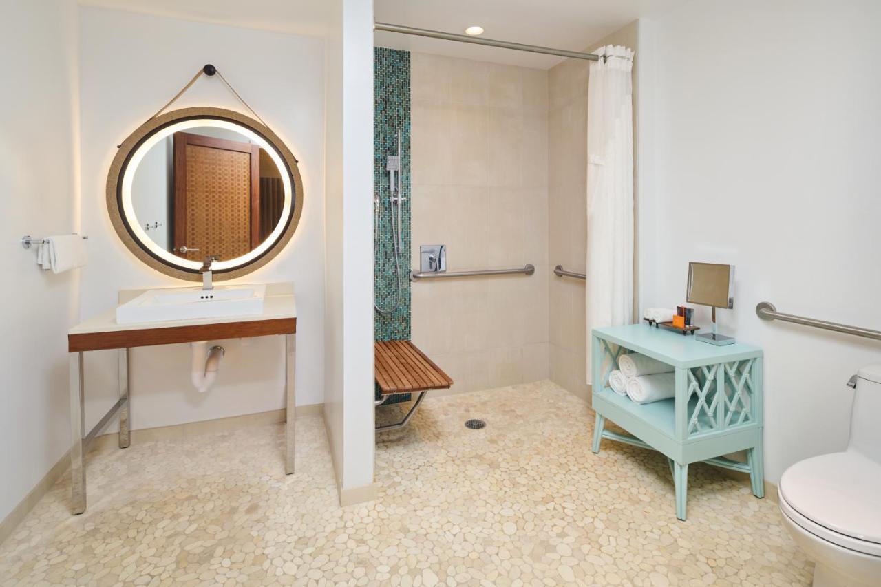 Queen Room Two Queen Beds Accessible Shower Disability Access