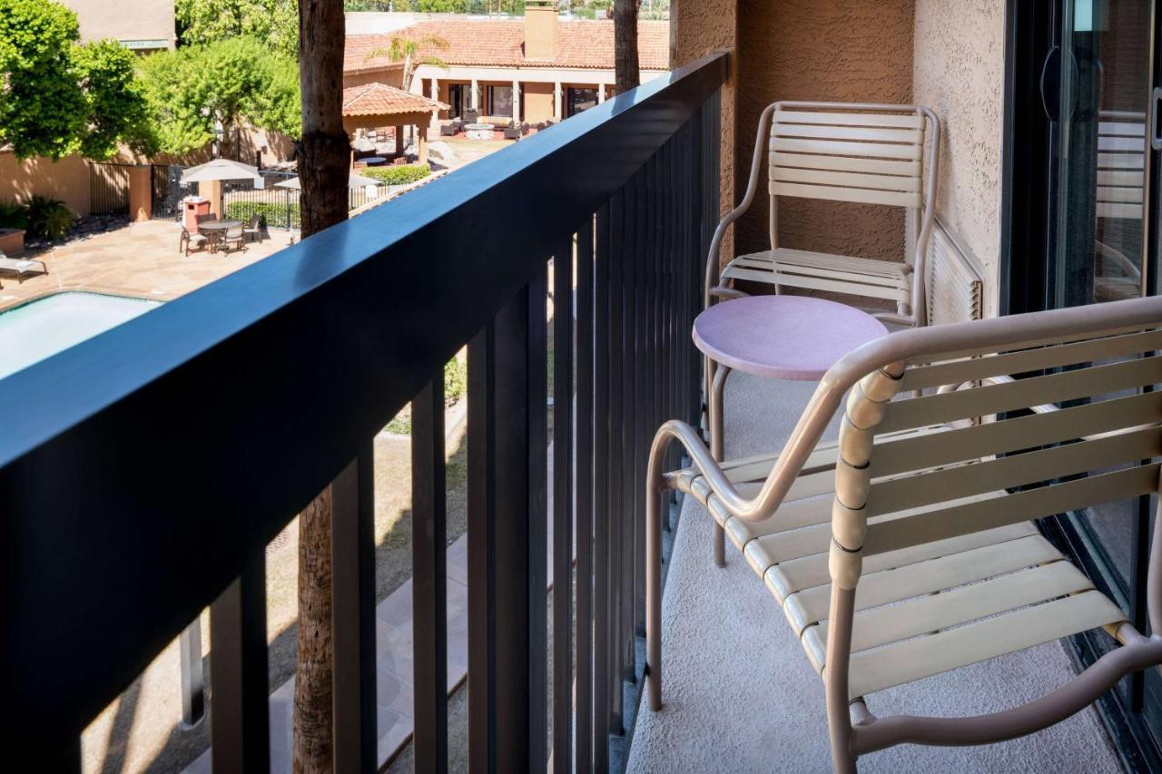 Suite Two Doubles Balcony