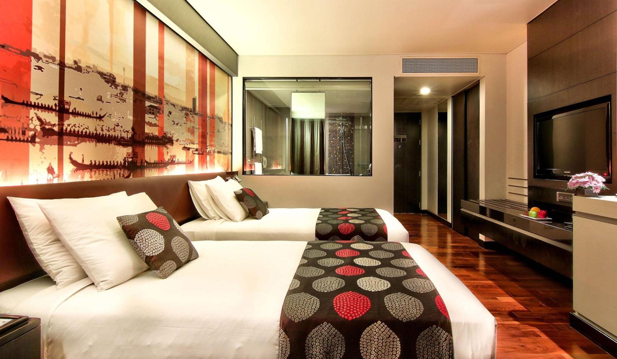 Deluxe Room with City View