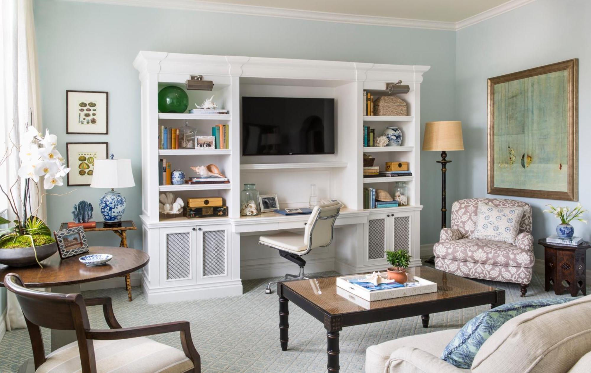 One-Bedroom King Suite Sofa Bed