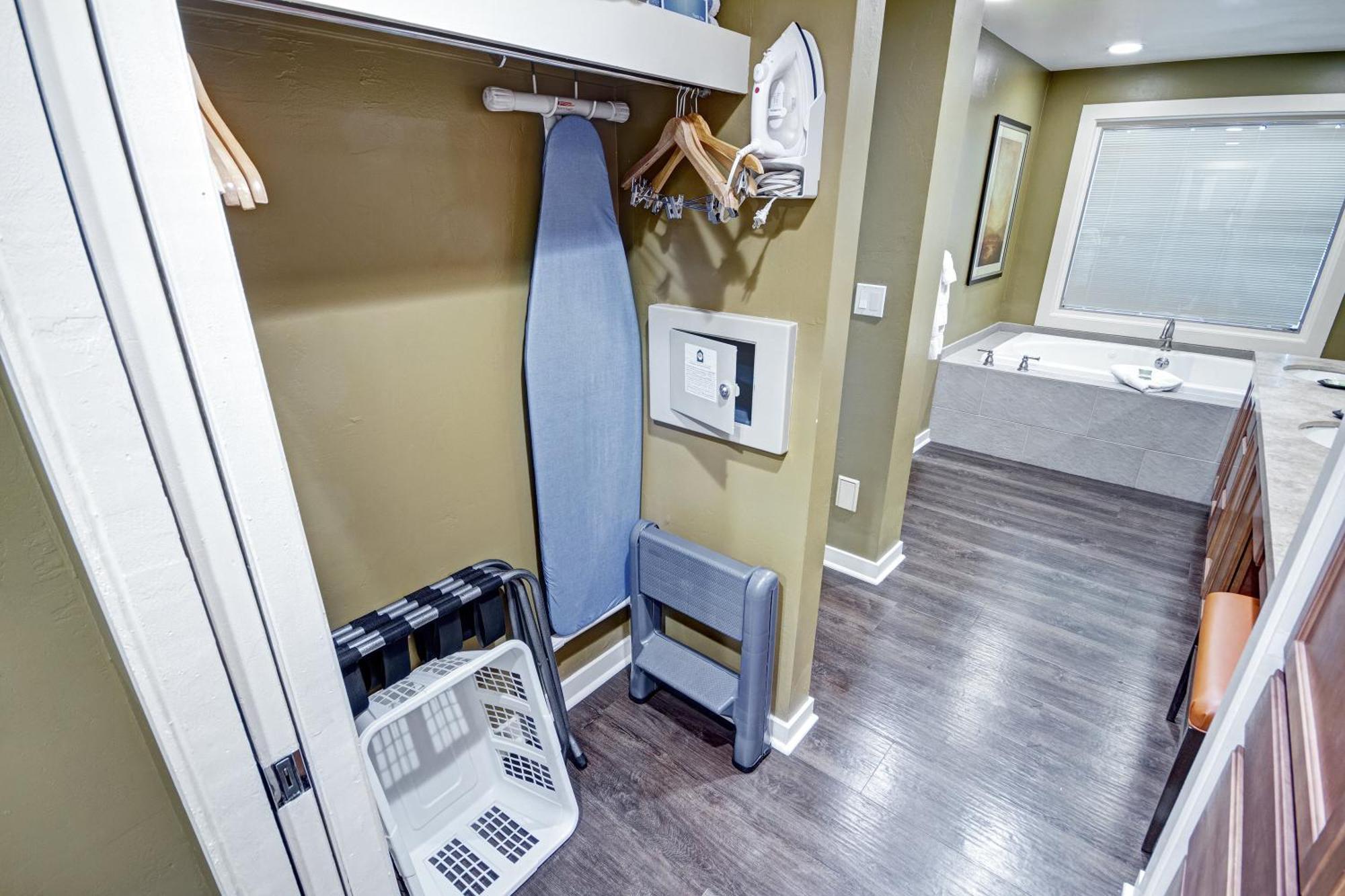 One-Bedroom Suite