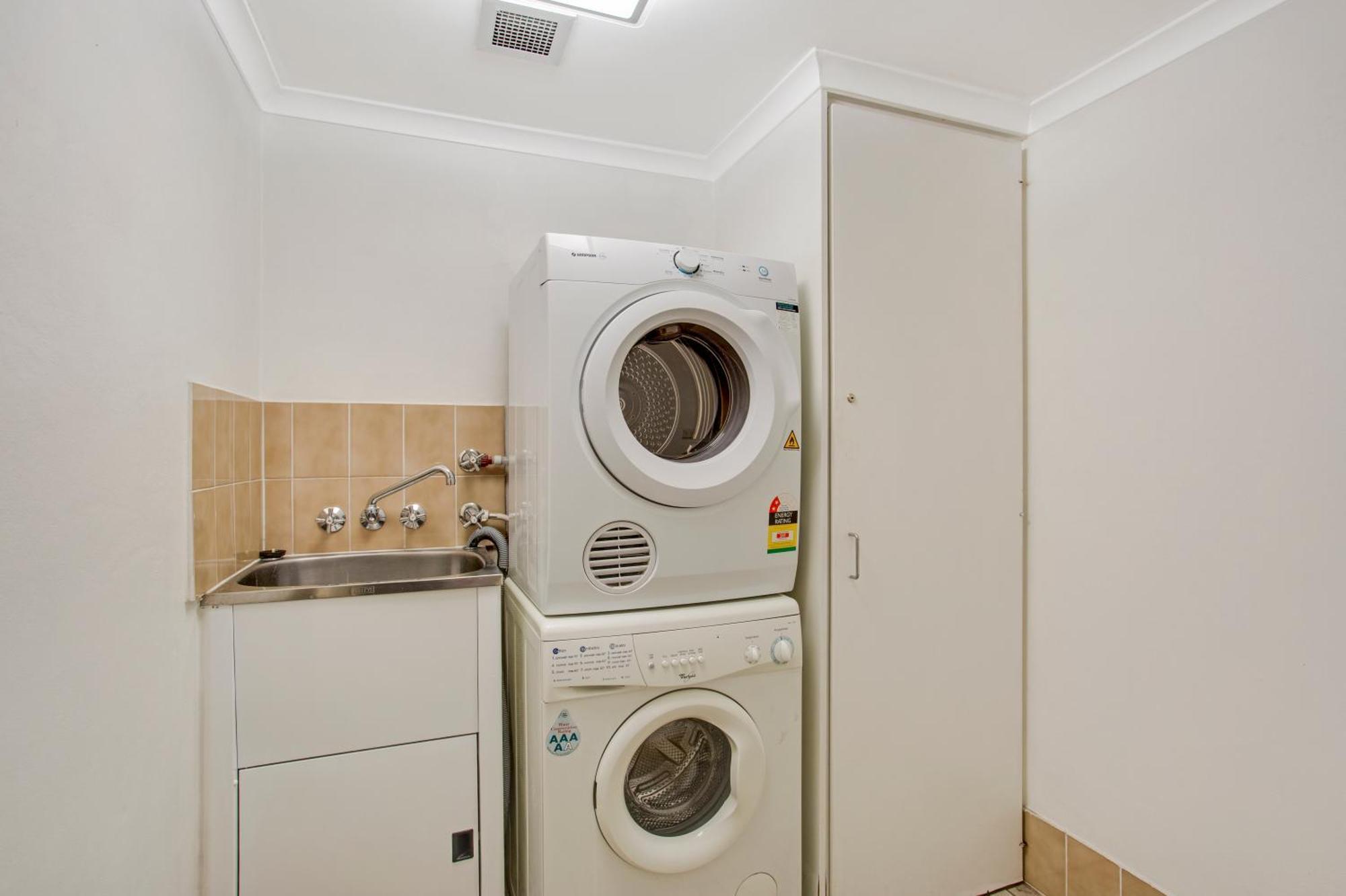 2 Bedroom Low Ocean/Garden View
