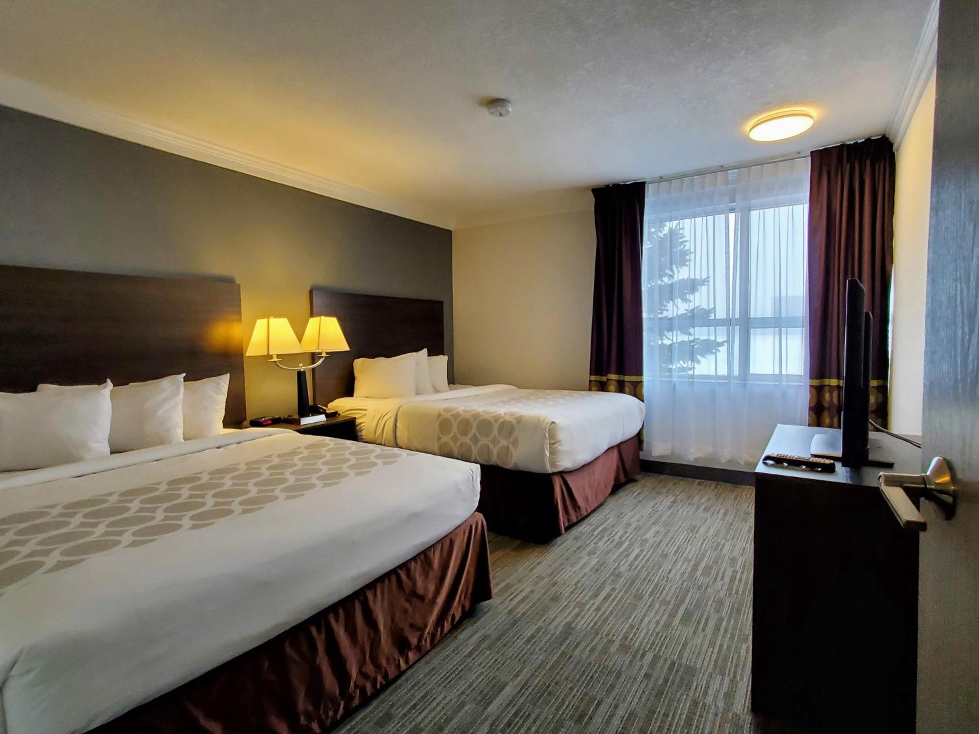Pacific Suite with Two Queen Beds and Kitchen - Non-Smoking