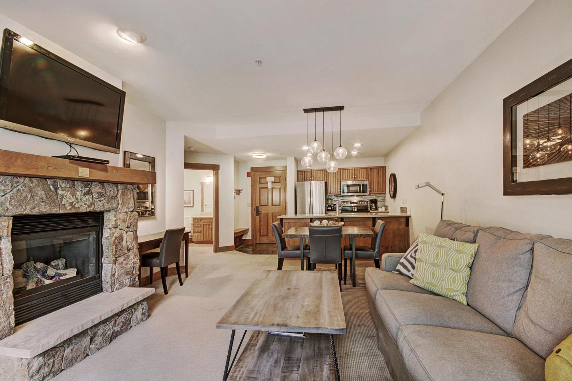 One-Bedroom Apartment