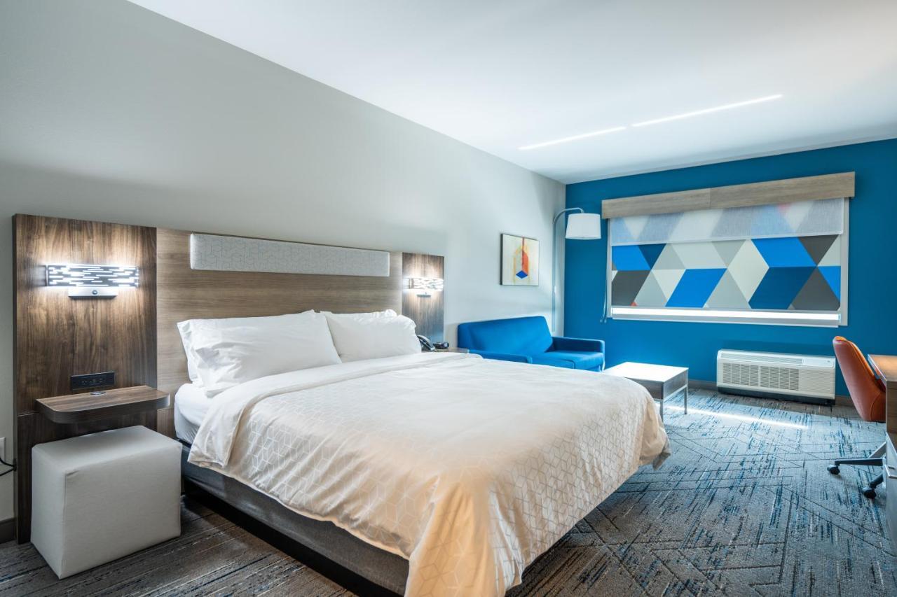 King Room Hearing Accessible