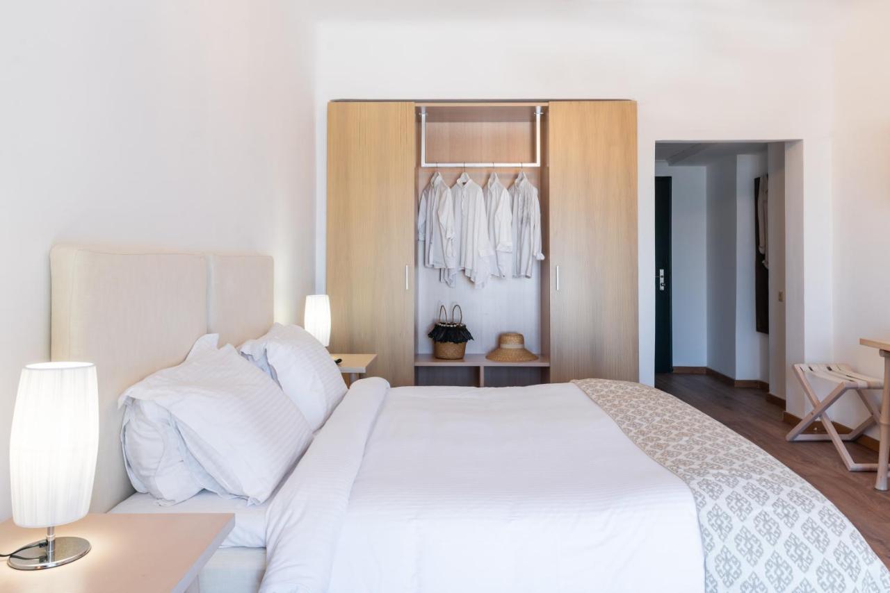 Superior Triple Room with Sea View