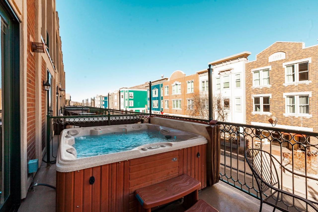 1 Bedroom Condominium with Spa #208
