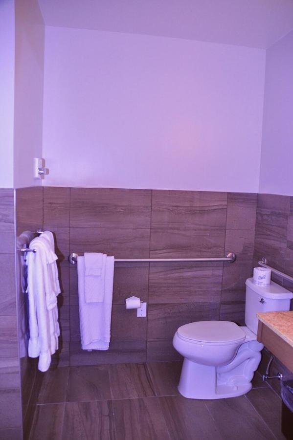 Queen Room with Two Queen Beds - Disability Access