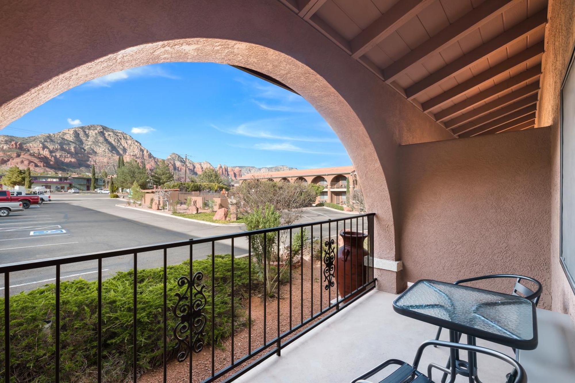 King Room with Mountain View