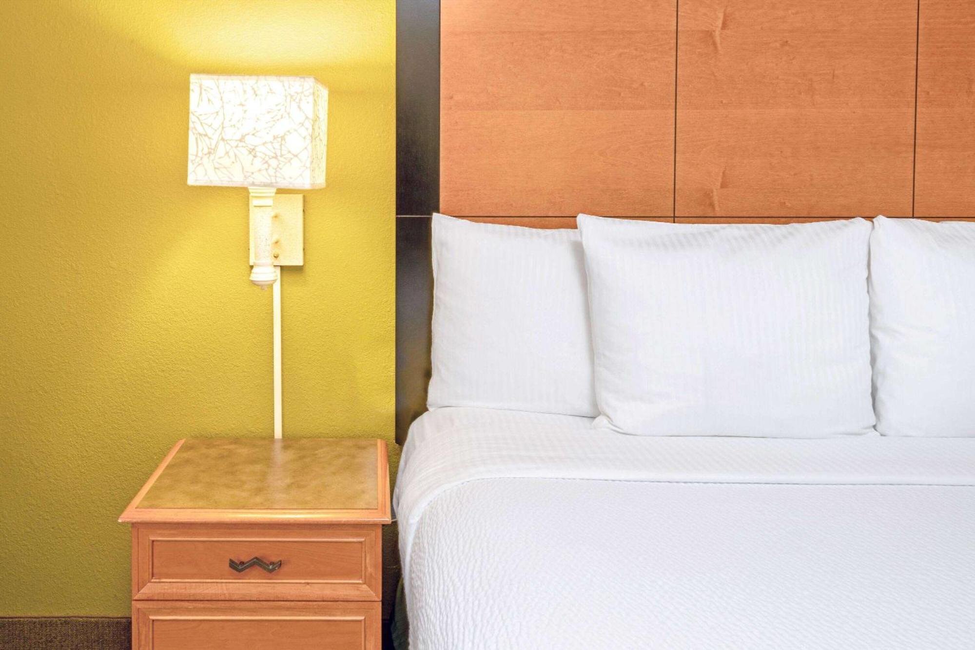 King Room Mobility Access or Non-Smoking