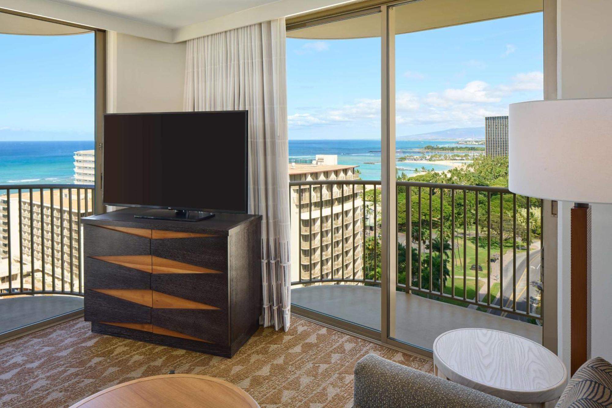 One Bedroom Premium King Suite Ocean View