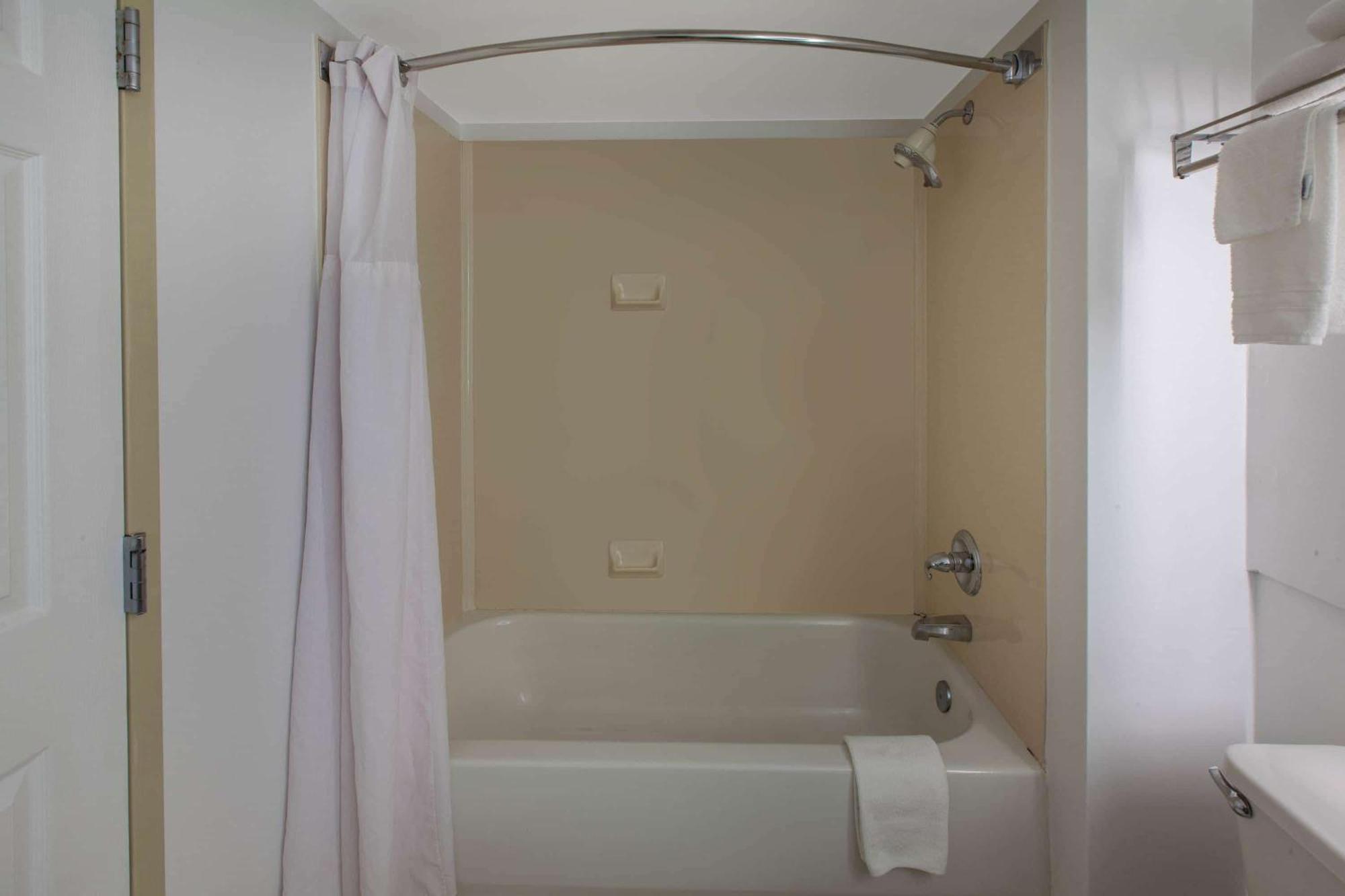 King Studio Suite Non-Smoking