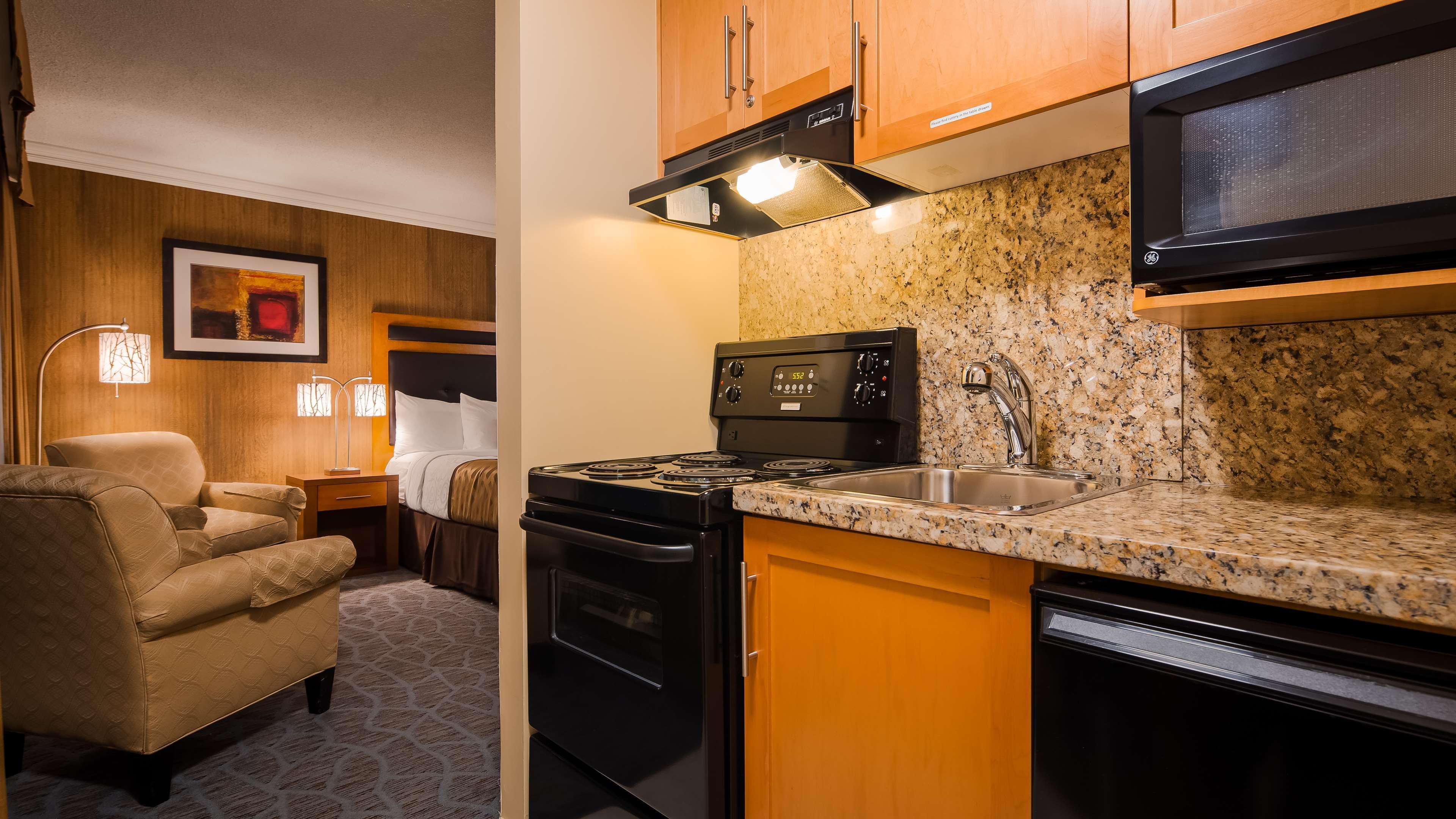 Queen Room with Two Queen Beds with Park View with Balcony - Non smoking