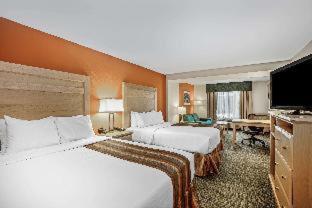 Family Suite Two Queen Beds Non-Smoking
