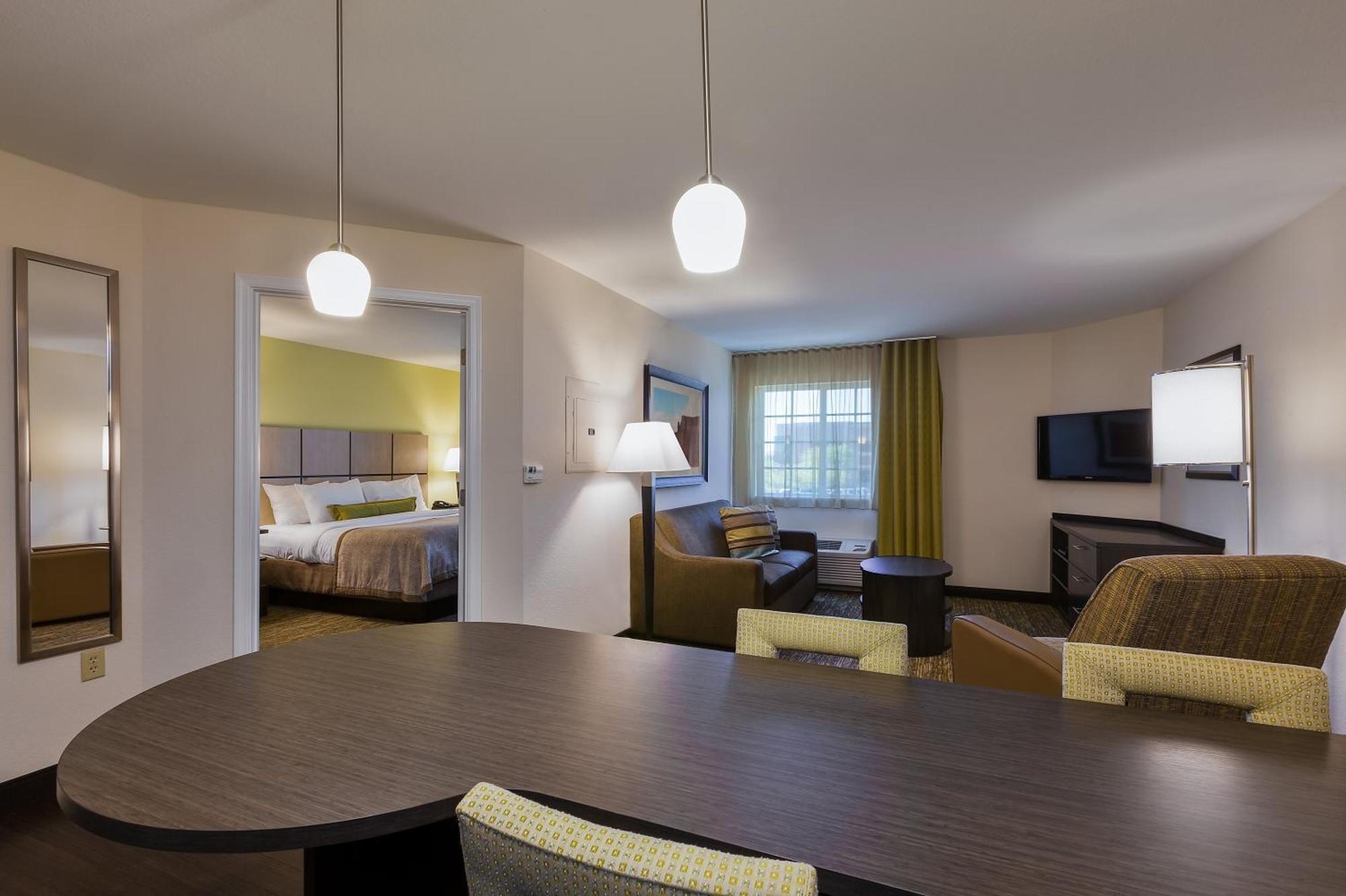 Queen Room Hearing Accessible