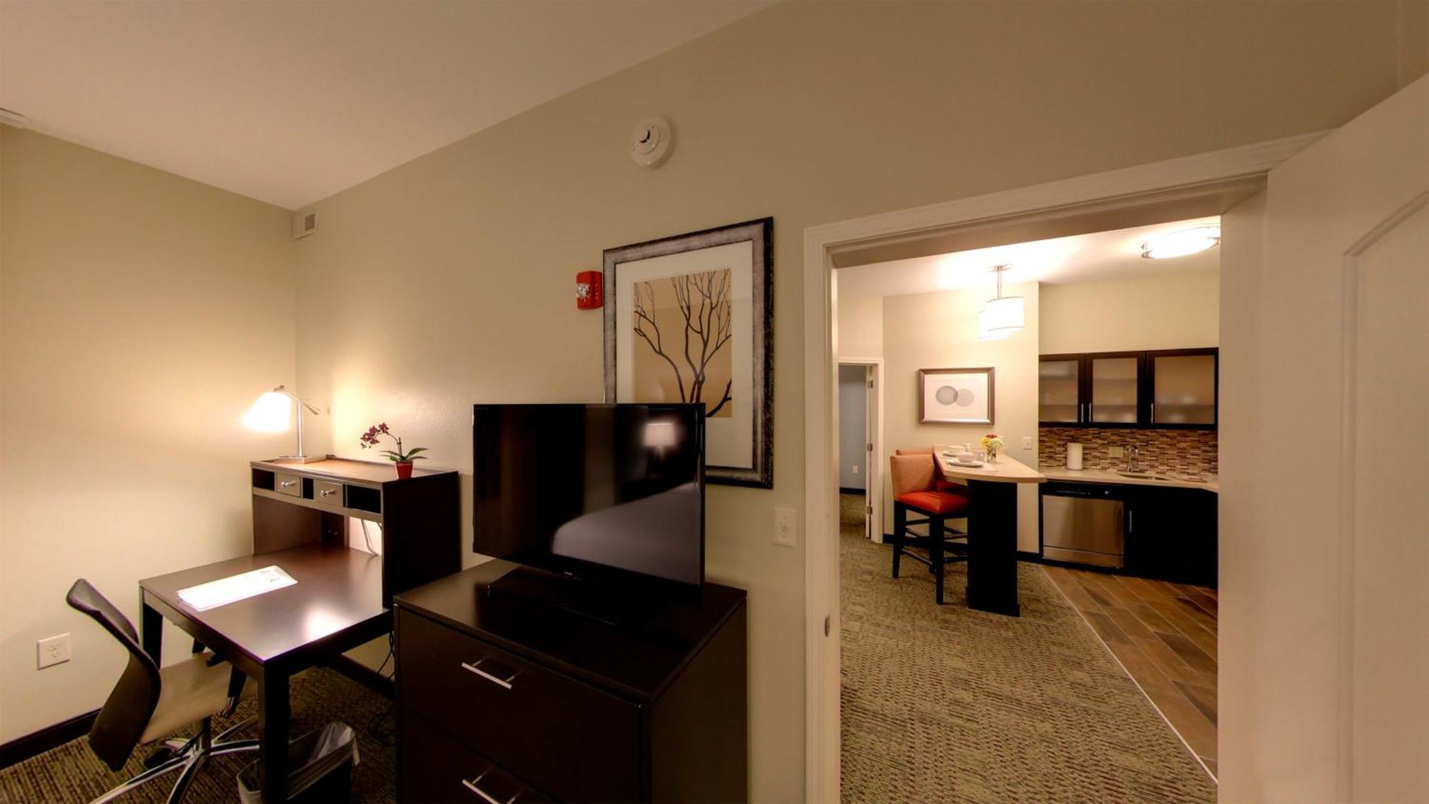 Two Bedroom Suite with One King Bed and Two Double Beds - Non-Smoking