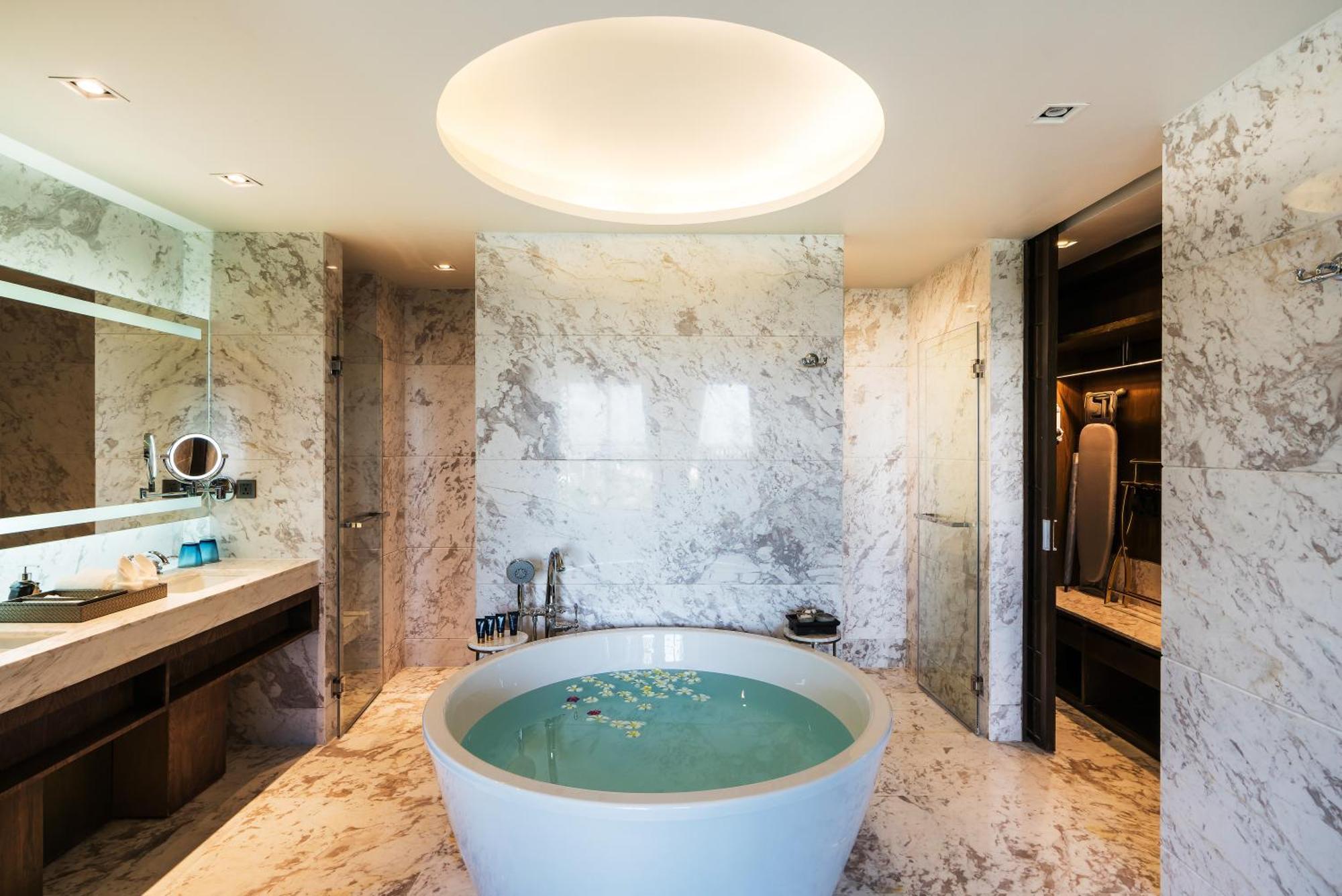 Premier Suite Room