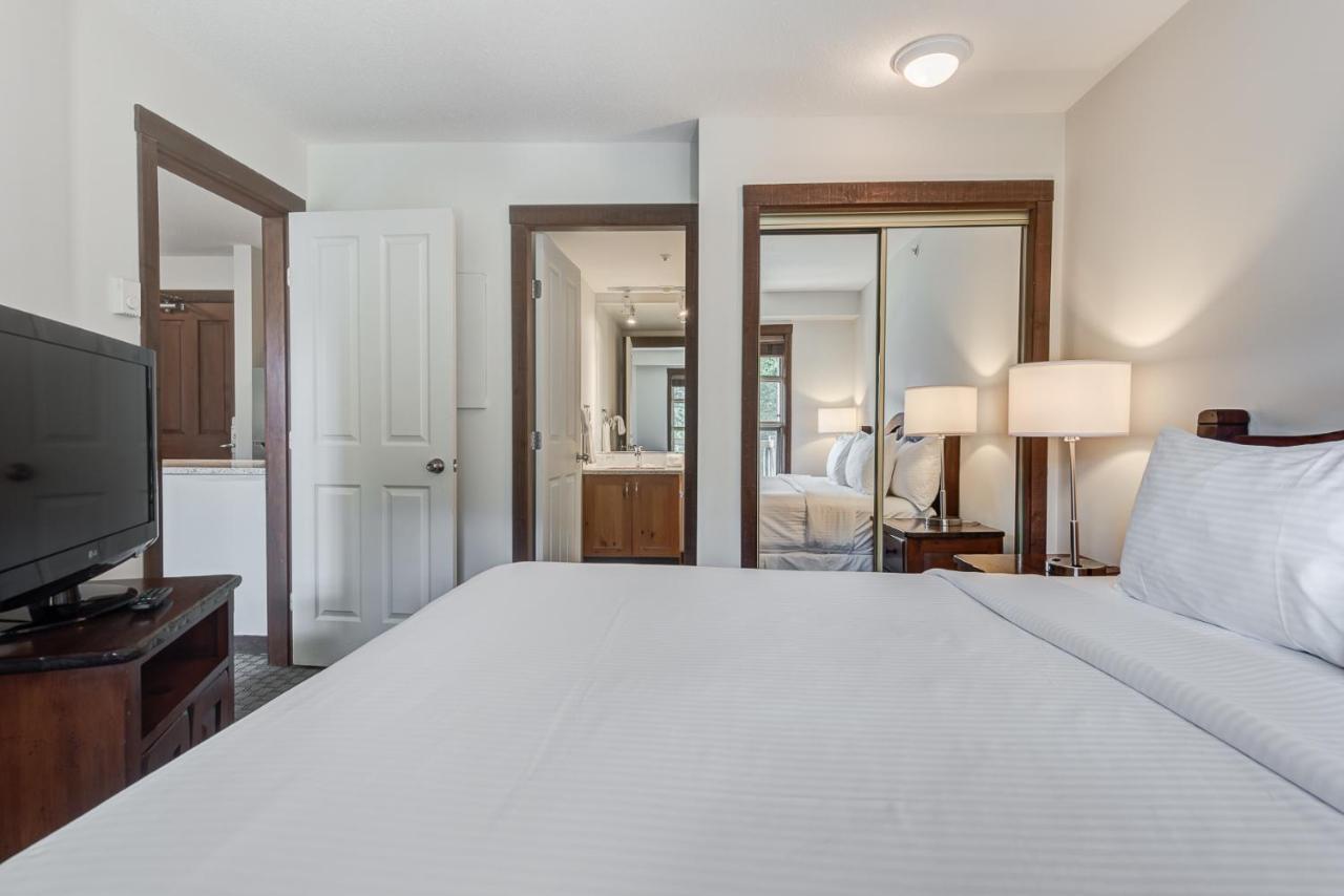 Two Bedroom Slopeside Suite with Full Kitchen