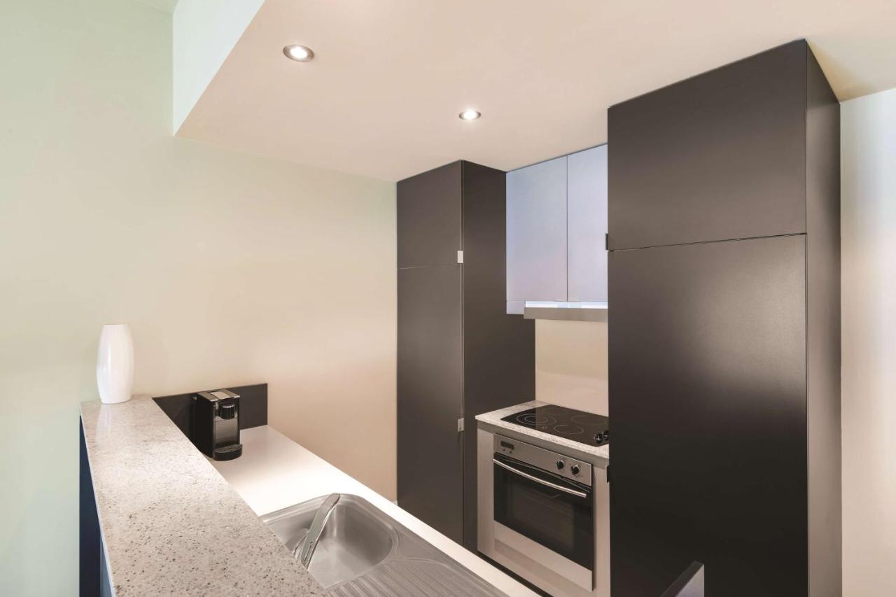 Premier Grand One-Bedroom Apartment