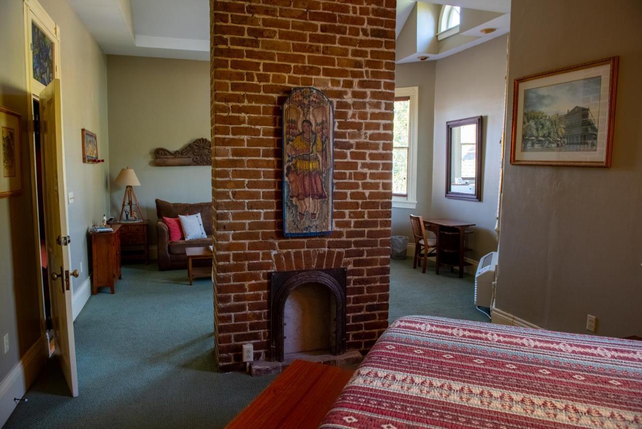 Queen Suite