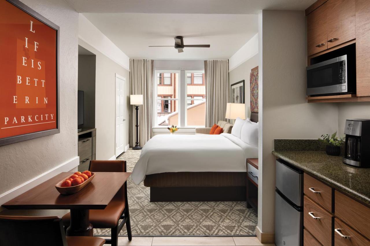 King Room with Sofa Bed