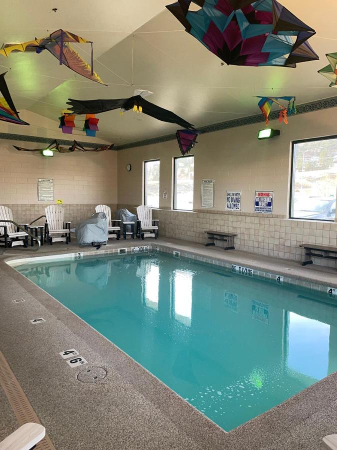 Deluxe Family Suite