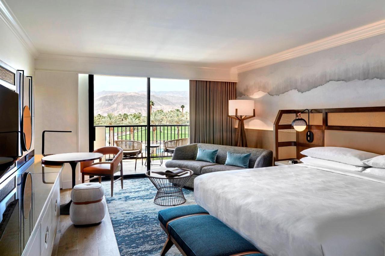 Guest room, 1 King, Sofa bed, Pool view, Balcony
