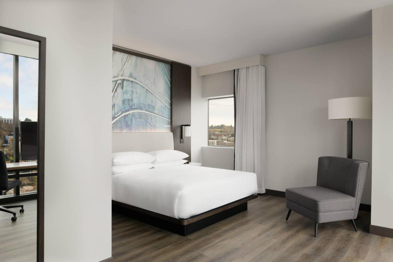 Executive Suite 1 King Corner room