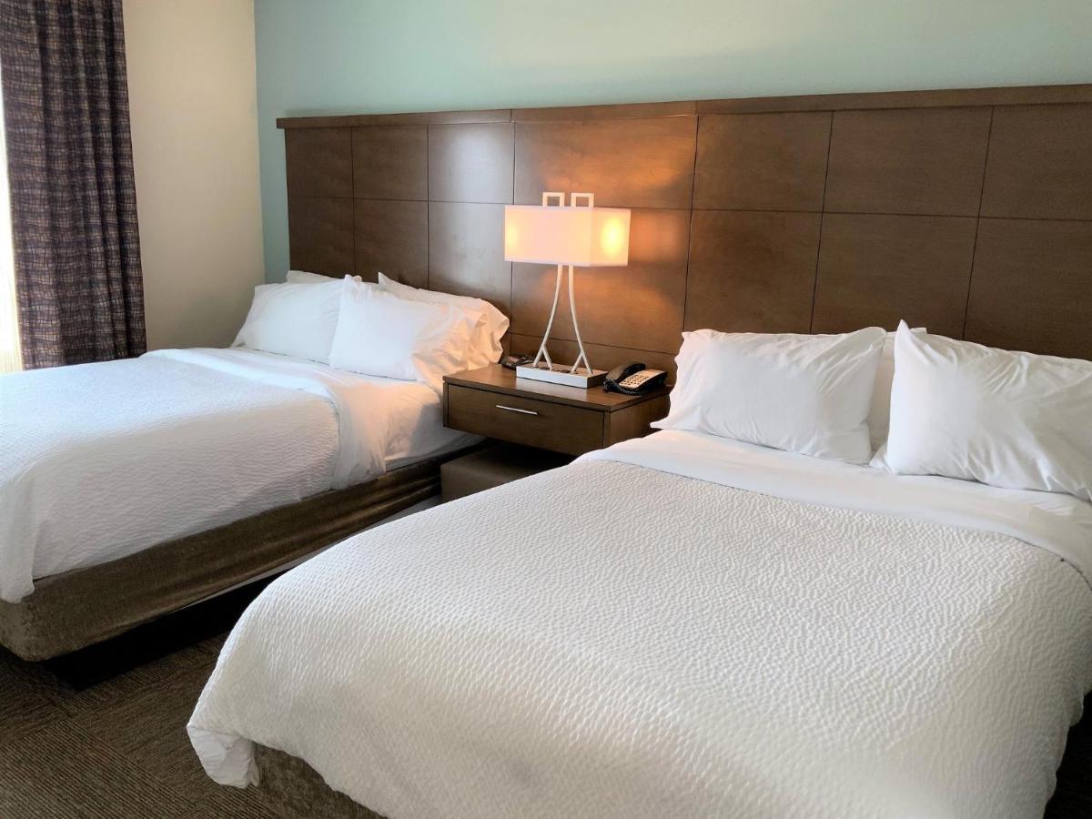 One Bedroom Suite with Two Double Beds and River View