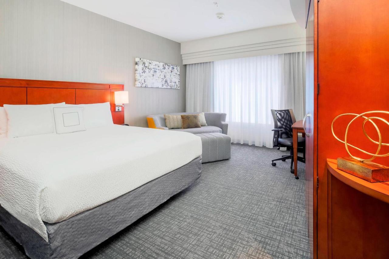 King Room with Sofa Bed
