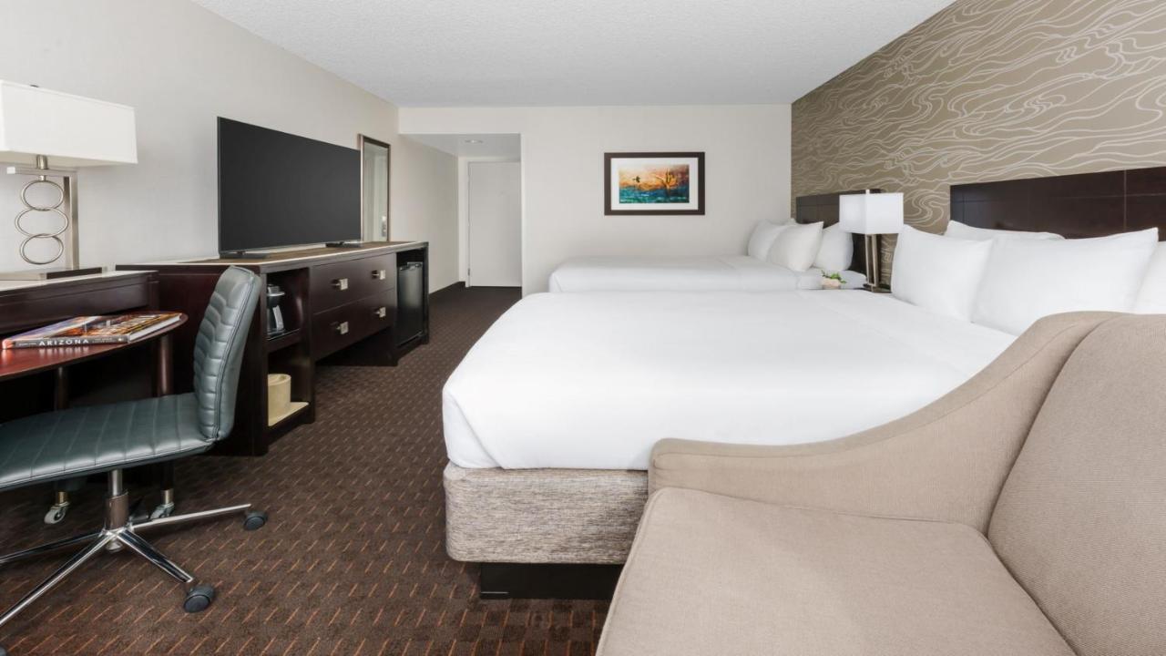 Premium Queen Room Two Queen Beds