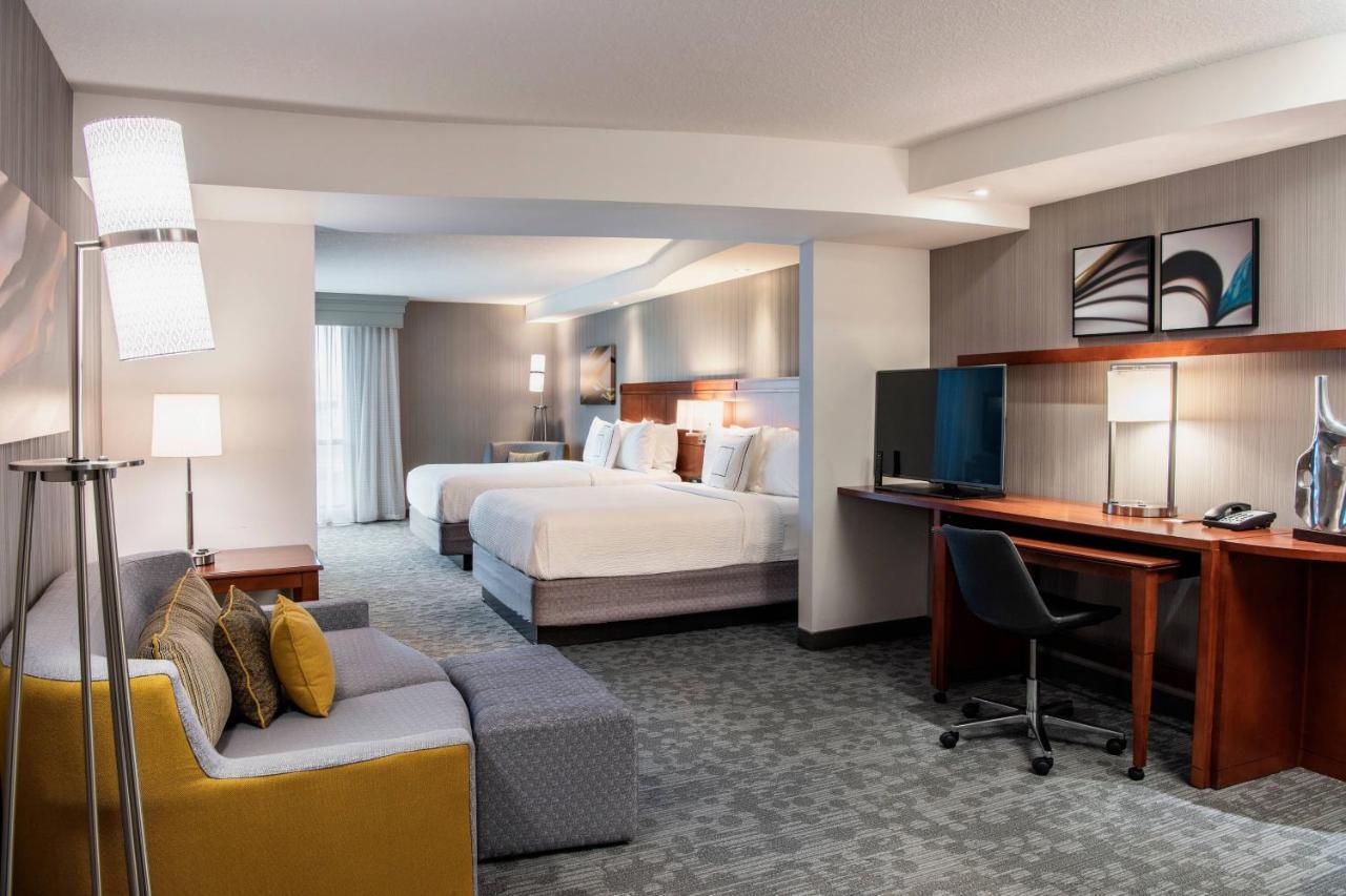 Larger Queen Room with Two Queen Beds & Sofabed