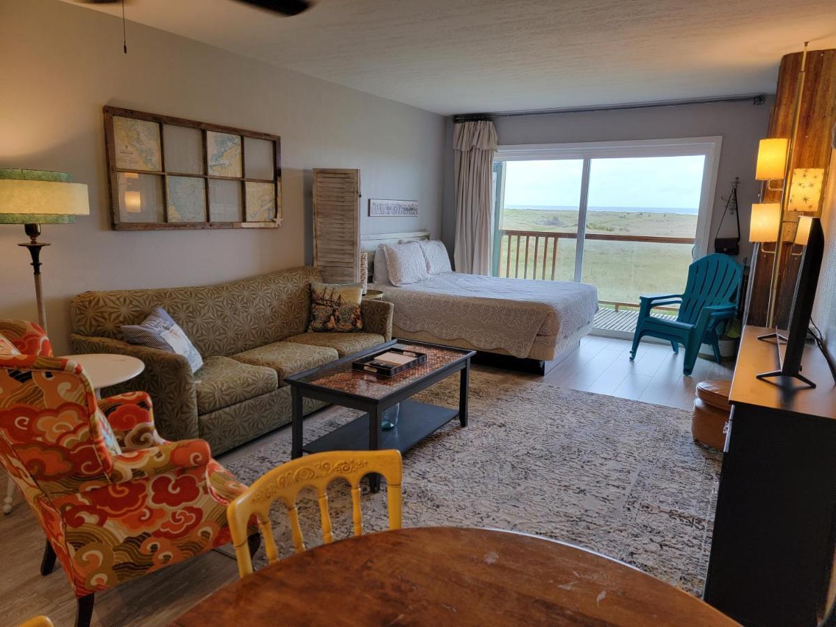2nd Floor Deluxe Condo Balcony Dog Friendly