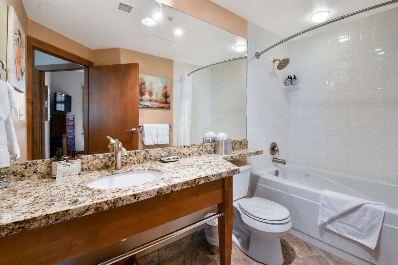 One-Bedroom Suite