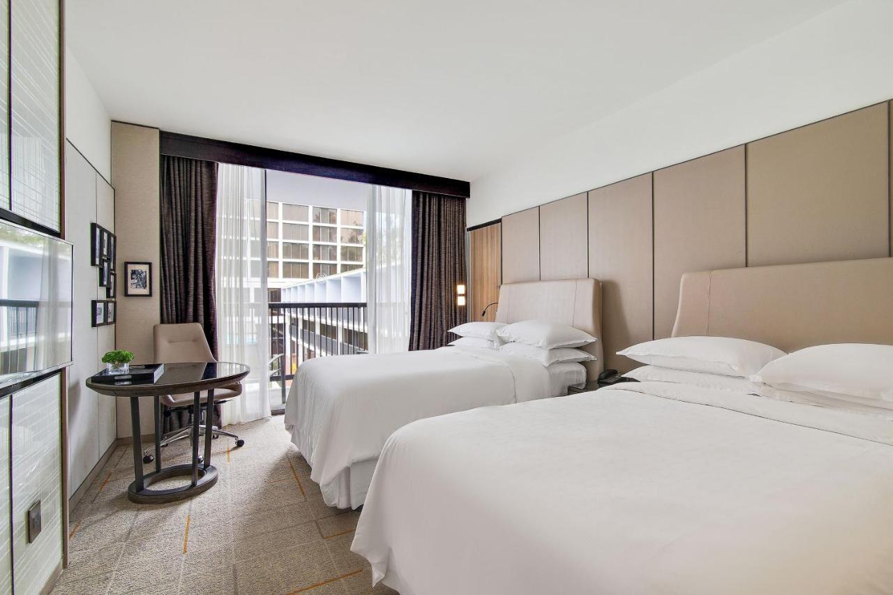 Guest room, 2 Queen, Pool view, Pool access, Balcony