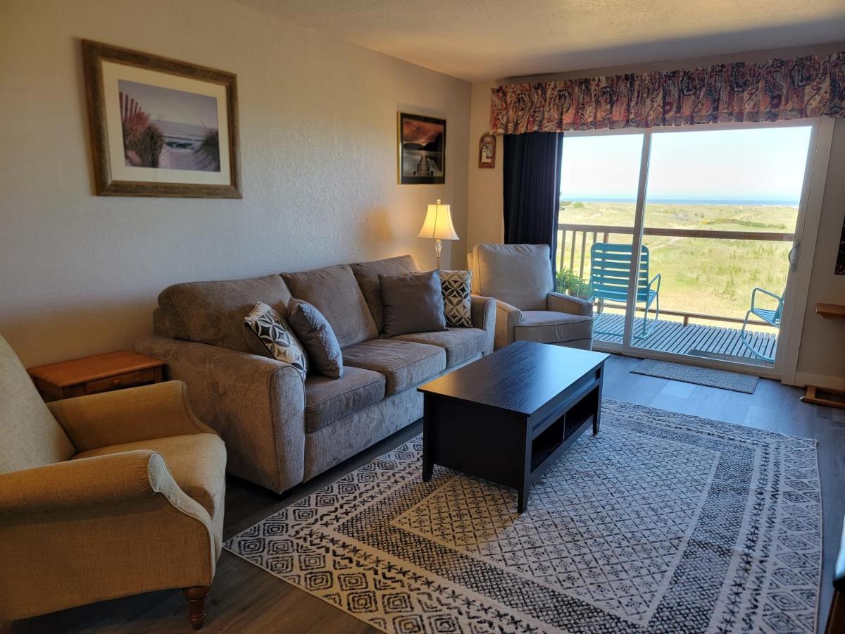 2nd Floor Deluxe Condo Ocean View Balcony Non Pet Friendly