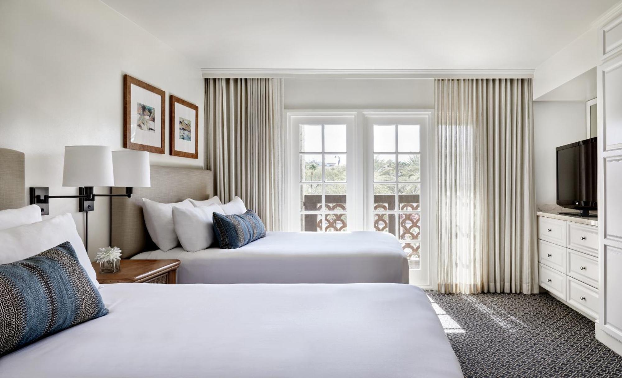 Queen Suite Two Queen Beds